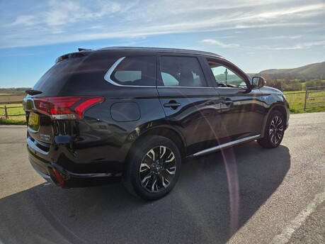 Mitsubishi Outlander 2.0h 12kWh 4hs CVT 4WD Euro 6 (s/s) 5dr