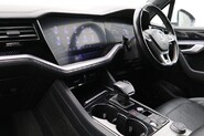 Volkswagen Touareg 3.0 TDI V6 R-Line Tech Tiptronic 4Motion Euro 6 (s/s) 5dr 5