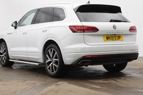 Volkswagen Touareg 3.0 TDI V6 R-Line Tech Tiptronic 4Motion Euro 6 (s/s) 5dr Technical Data