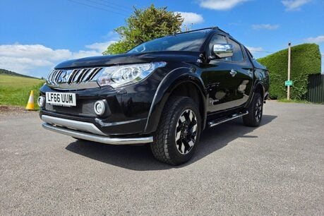 Mitsubishi L200 2.4 DI-D DC Barbarian Auto 4WD Euro 5 4dr 3