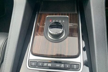 Jaguar F-Pace 2.0 D240 Portfolio Auto AWD Euro 6 (s/s) 5dr 22