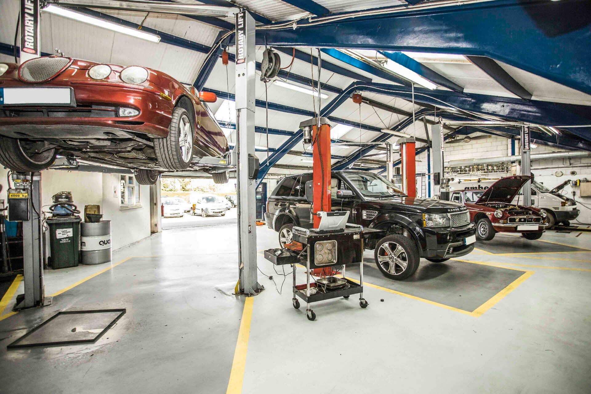 17180163296666d949835cc_car-servicing-mast-head-1-.jpg?width\u003d409\u0026height\u003d409\u0026crop\u003dauto