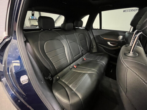 Mercedes-Benz GLC 3.0 GLC350d V6 AMG Line (Premium Plus) G-Tronic 4MATIC Euro 6 (s/s) 5dr 31