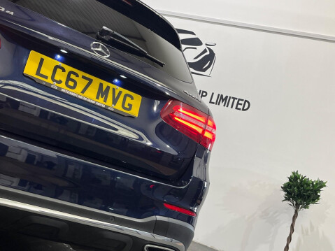 Mercedes-Benz GLC 3.0 GLC350d V6 AMG Line (Premium Plus) G-Tronic 4MATIC Euro 6 (s/s) 5dr 22