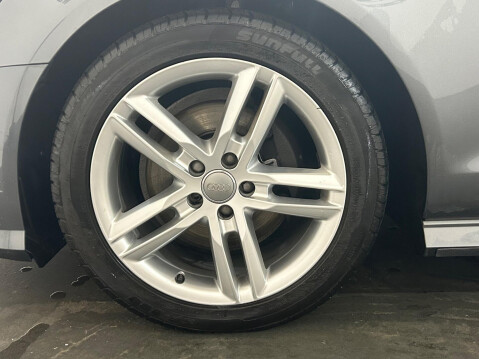 Audi A6 2.0 TDI S line S Tronic quattro Euro 6 (s/s) 4dr 44