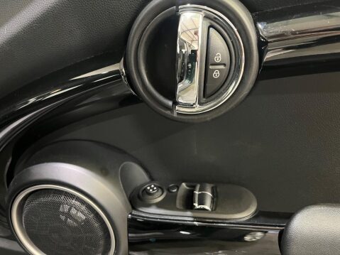 Mini Hatch 2.0 Cooper S Euro 6 (s/s) 3dr 19