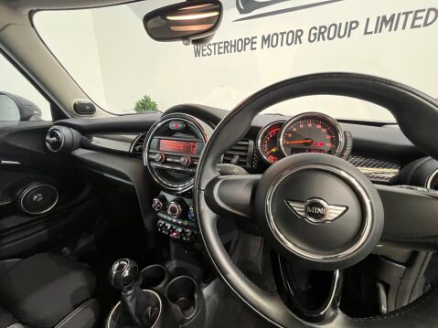 Mini Hatch 2.0 Cooper S Euro 6 (s/s) 3dr 20