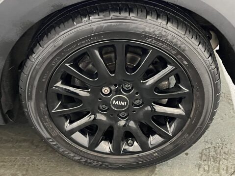 Mini Hatch 1.5 Cooper Classic Euro 6 (s/s) 3dr 30