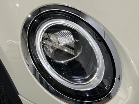 Mini Hatch 1.5 Cooper Classic Euro 6 (s/s) 3dr 46