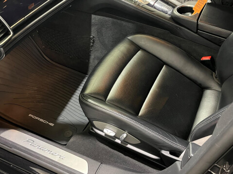 Porsche Panamera 3.0D V6 TiptronicS Euro 5 5dr 48