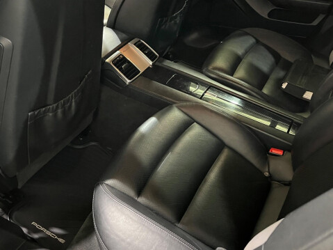 Porsche Panamera 3.0D V6 TiptronicS Euro 5 5dr 51
