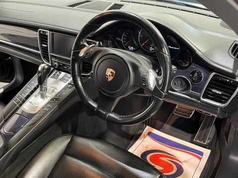 Porsche Panamera 3.0D V6 TiptronicS Euro 5 5dr 3