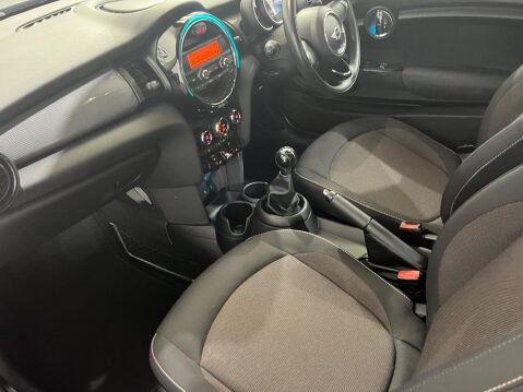 Mini Hatch 1.2 One Euro 6 (s/s) 3dr 37