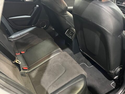Audi A4 2.0 TFSI Black Edition S Tronic quattro Euro 5 (s/s) 4dr 18