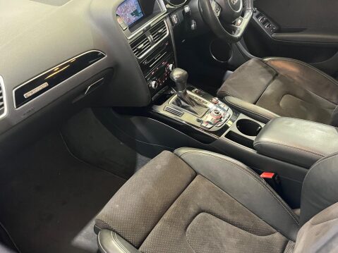 Audi A4 2.0 TFSI Black Edition S Tronic quattro Euro 5 (s/s) 4dr 46