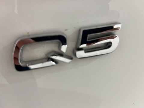 Audi Q5 2.0 TDI S line Plus quattro Euro 5 (s/s) 5dr 22
