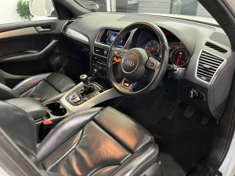 Audi Q5 2.0 TDI S line Plus quattro Euro 5 (s/s) 5dr 57