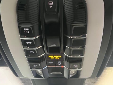 Porsche Cayenne 3.6T V6 GTS TiptronicS 4WD Euro 6 (s/s) 5dr 17