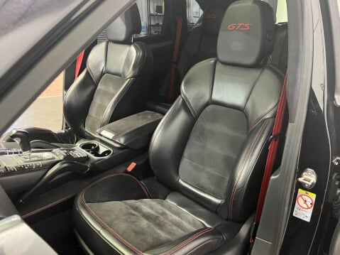Porsche Cayenne 3.6T V6 GTS TiptronicS 4WD Euro 6 (s/s) 5dr 46