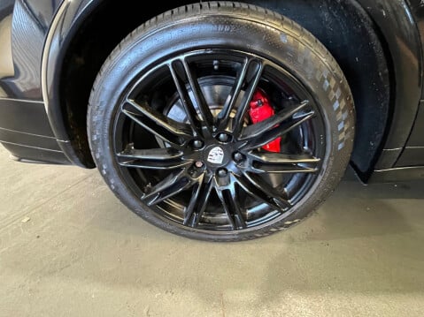 Porsche Cayenne 3.6T V6 GTS TiptronicS 4WD Euro 6 (s/s) 5dr 40