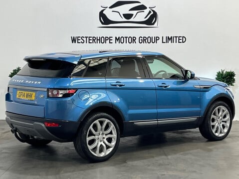 Land Rover Range Rover Evoque 2.2 eD4 Pure Tech FWD Euro 5 (s/s) 5dr 4