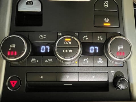Land Rover Range Rover Evoque 2.2 eD4 Pure Tech FWD Euro 5 (s/s) 5dr 29