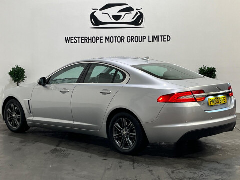 Jaguar XF 2.2d Luxury Auto Euro 5 (s/s) 4dr 2