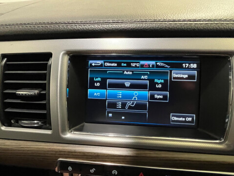 Jaguar XF 2.2d Luxury Auto Euro 5 (s/s) 4dr 35