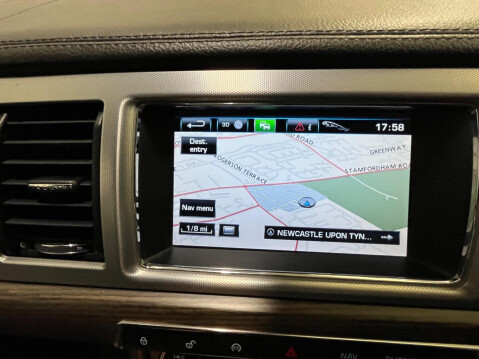 Jaguar XF 2.2d Luxury Auto Euro 5 (s/s) 4dr 36