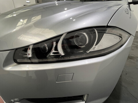 Jaguar XF 2.2d Luxury Auto Euro 5 (s/s) 4dr 46