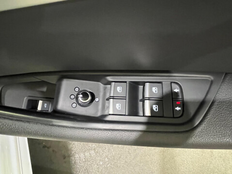 Audi A4 2.0 TDI S line Euro 6 (s/s) 4dr 28