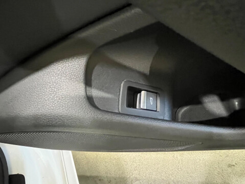 Audi A4 2.0 TDI S line Euro 6 (s/s) 4dr 57
