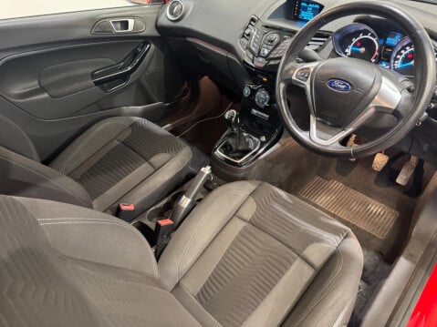 Ford Fiesta 1.0 Zetec Euro 5 (s/s) 3dr 3