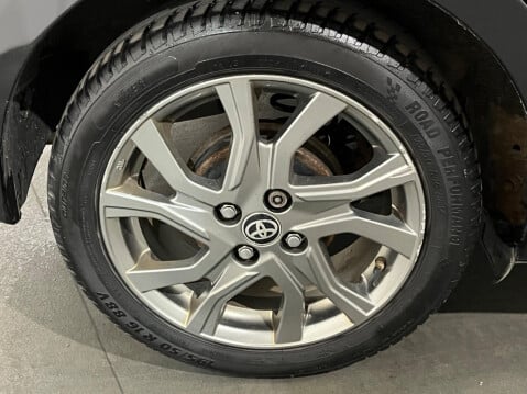Toyota Yaris 1.33 Dual VVT-i Excel Euro 5 5dr Euro 5 42