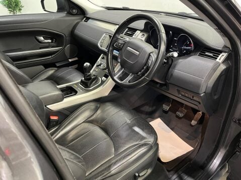 Land Rover Range Rover Evoque 2.0 TD4 SE Tech 4WD Euro 6 (s/s) 5dr 3