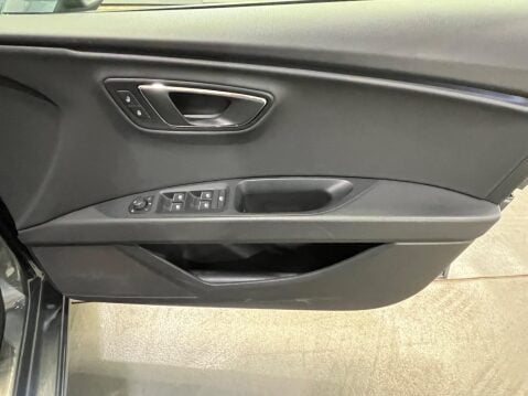 SEAT Leon 1.4 EcoTSI FR Sport Tourer Euro 6 (s/s) 5dr 25