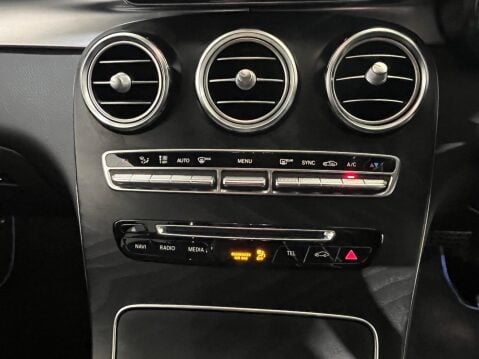 Mercedes-Benz GLC 2.1 GLC250d AMG Line G-Tronic 4MATIC Euro 6 (s/s) 5dr 35