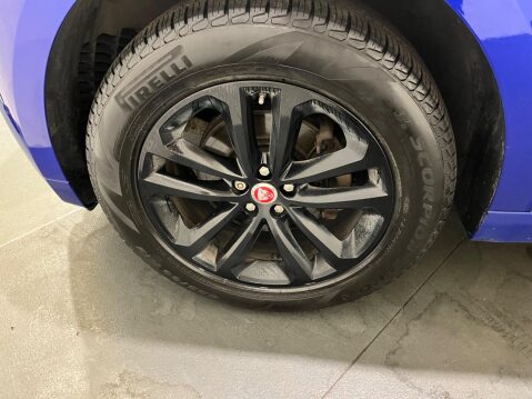 Jaguar F-Pace 2.0 D240 R-Sport Auto AWD Euro 6 (s/s) 5dr 29