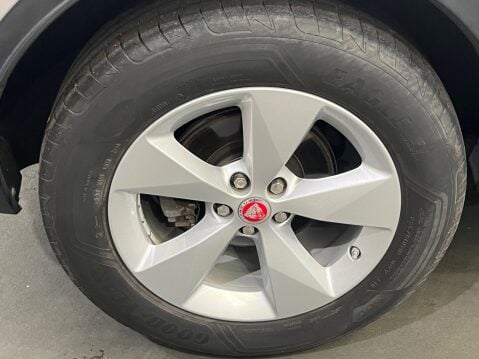 Jaguar E-Pace 2.0 D180 R-Dynamic S Auto AWD Euro 6 (s/s) 5dr 38