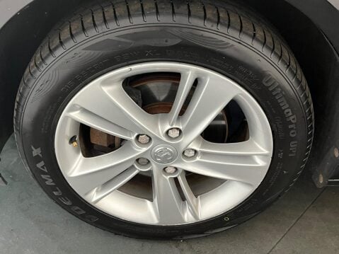 Vauxhall Insignia 1.5 Turbo D SE Nav Grand Sport Euro 6 (s/s) 5dr 37