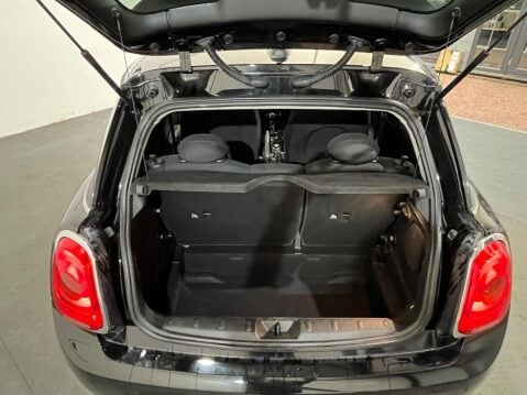 Mini Hatch 1.5 Cooper Steptronic Euro 6 (s/s) 3dr 33
