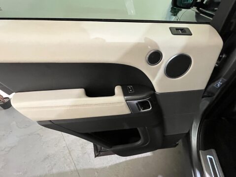 Land Rover Range Rover Sport 3.0 SD V6 HSE Dynamic Auto 4WD Euro 6 (s/s) 5dr 33