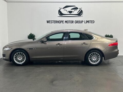 Jaguar XF 2.0d Prestige Euro 6 (s/s) 4dr 10