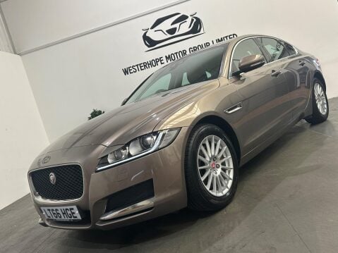 Jaguar XF 2.0d Prestige Euro 6 (s/s) 4dr 13