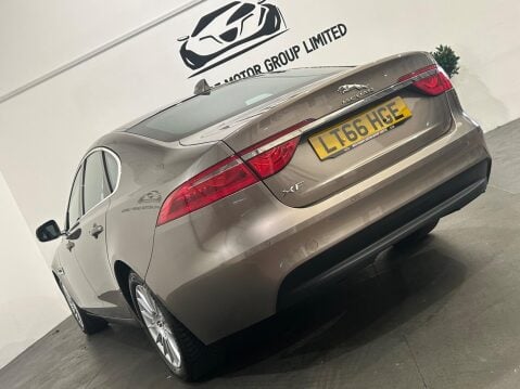 Jaguar XF 2.0d Prestige Euro 6 (s/s) 4dr 15