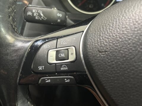 Volkswagen Tiguan 2.0 TDI BlueMotion Tech SE Navigation 4Motion Euro 6 (s/s) 5dr 34