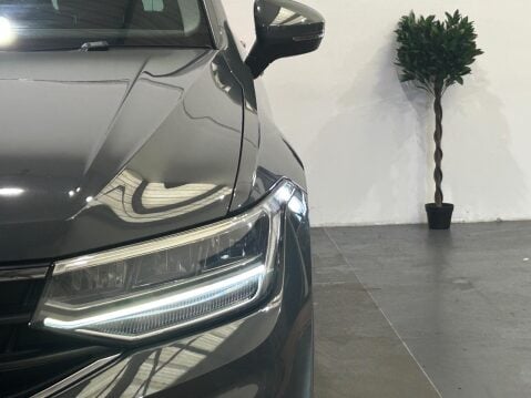 Volkswagen Tiguan 1.5 TSI Active DSG Euro 6 (s/s) 5dr 51