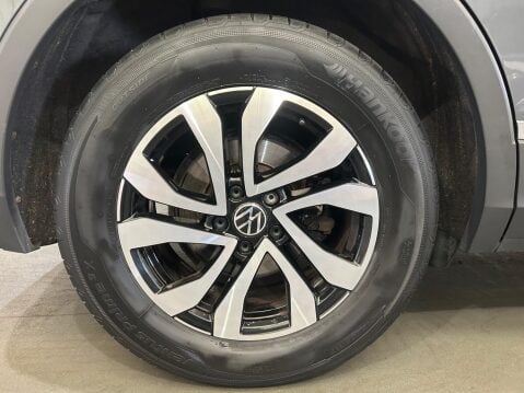 Volkswagen Tiguan 1.5 TSI Active DSG Euro 6 (s/s) 5dr 40