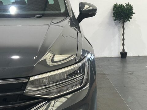 Volkswagen Tiguan 1.5 TSI Active DSG Euro 6 (s/s) 5dr 52