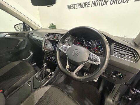 Volkswagen Tiguan 1.5 TSI Active DSG Euro 6 (s/s) 5dr 3